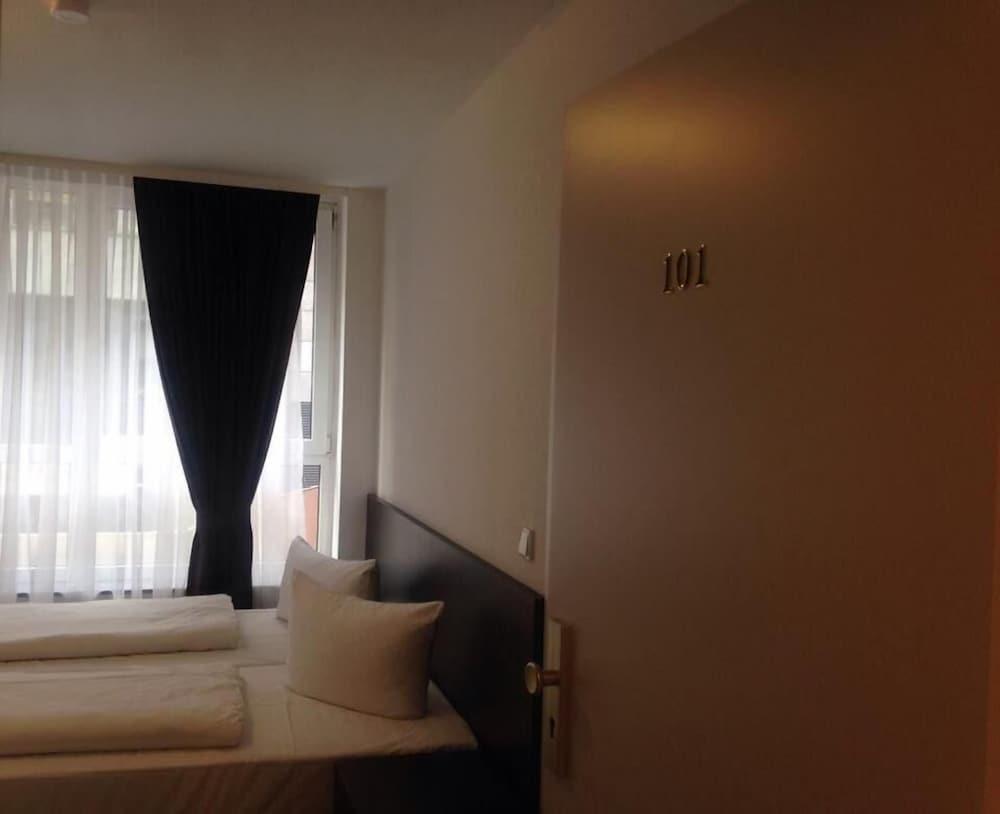 Mosel Hotel Франкфурт-на-Майне Экстерьер фото